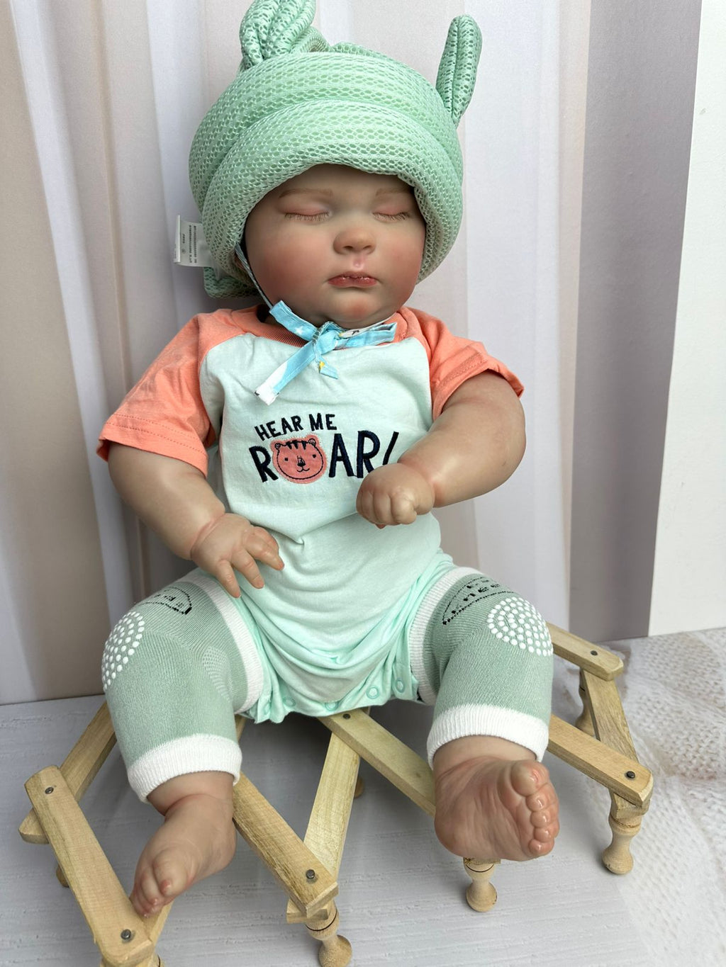 Combo casco antigolpes y rodilleras