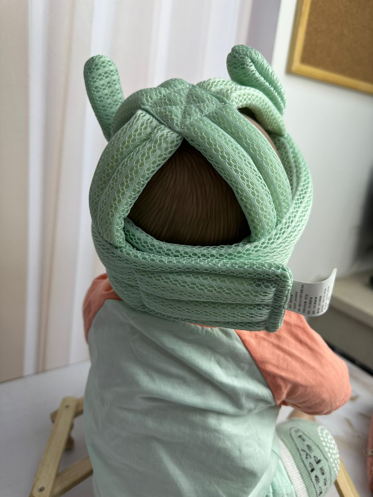 Combo casco antigolpes y rodilleras