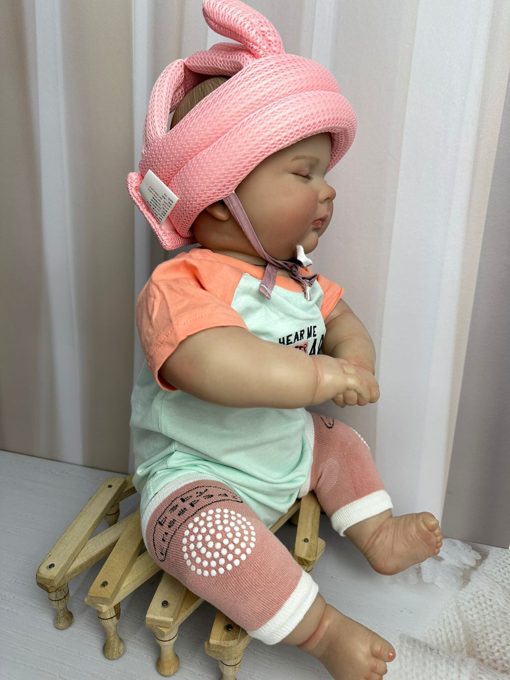 Combo casco antigolpes y rodilleras