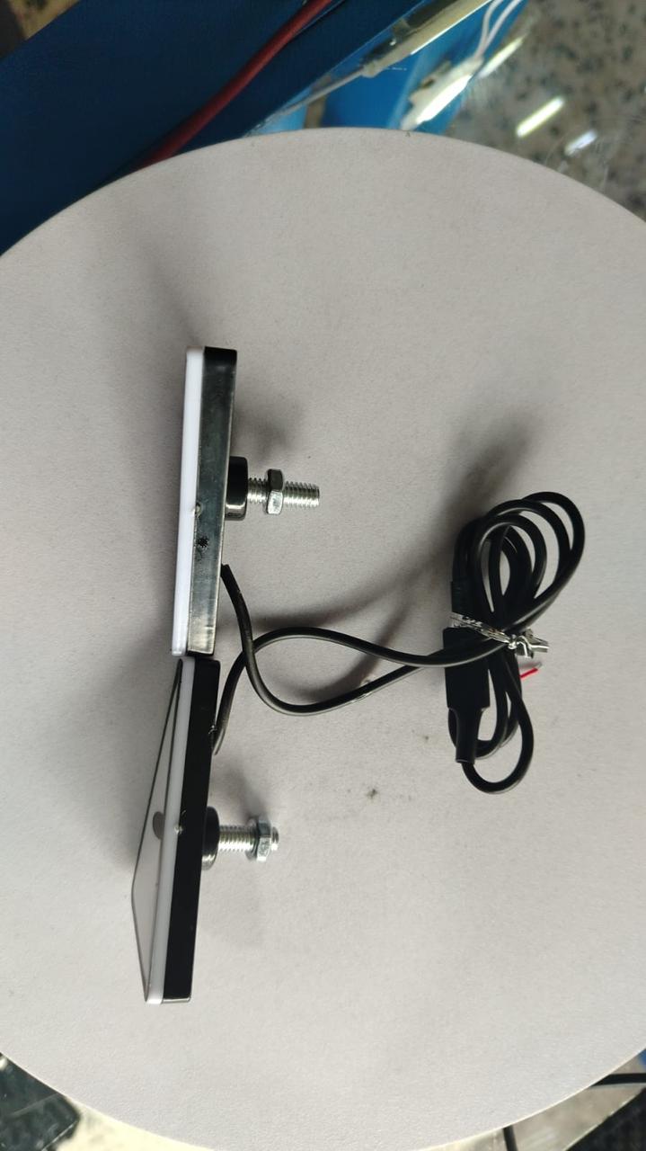 Ojos triangulares para moto x 2